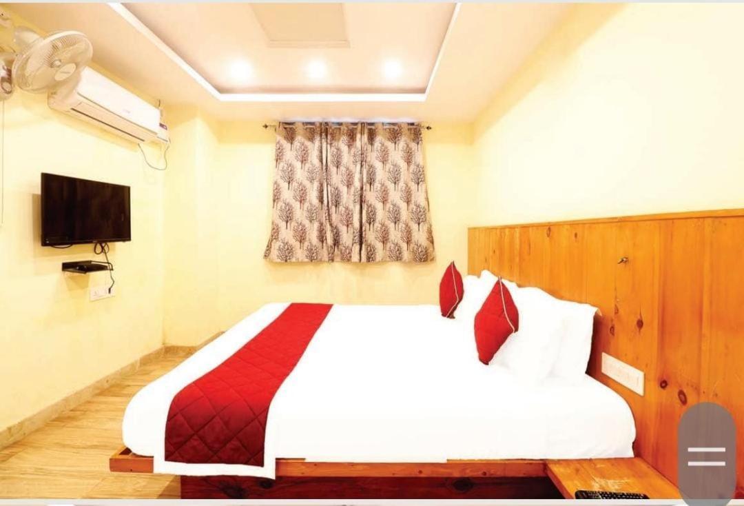 Hotel Royal Orbit Bangalore Exterior photo